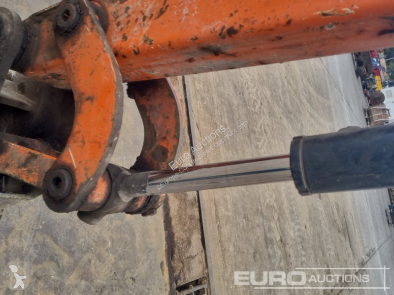 Excavadora Hitachi ZX26U-5A CLR