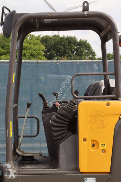 Graafmachine Volvo EC18D