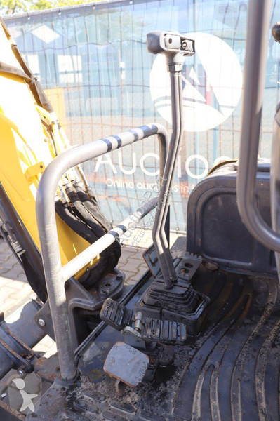 Skovl New Holland E17C