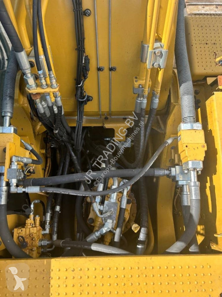 Excavator Caterpillar 330 FL