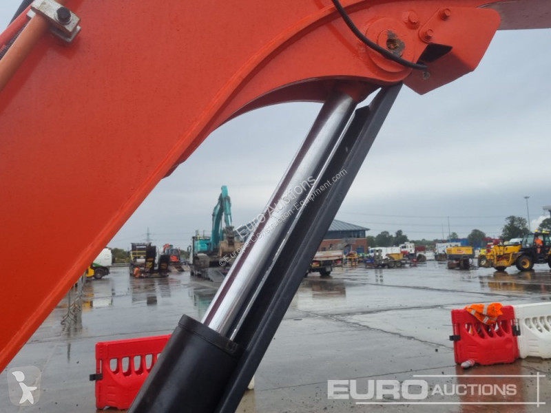 Lopatový nakládač Kubota KX163-5