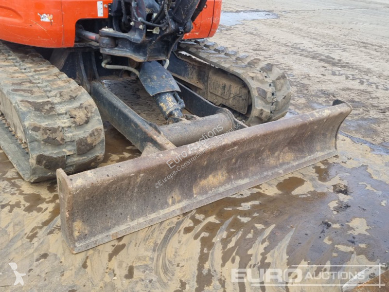 Lopatový nakládač Kubota U55-4