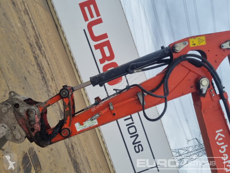 Lopatový nakládač Kubota U48-4
