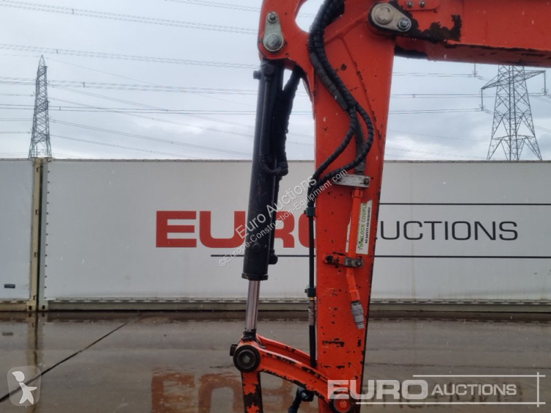 Lopatový nakládač Kubota U48-4