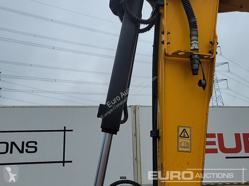 Lopatový nakládač JCB 48Z-1