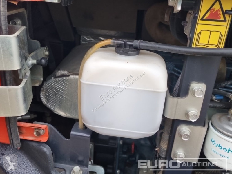 Lopatový nakládač Kubota KX027-4