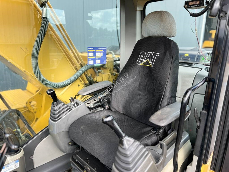 جرافة Caterpillar L