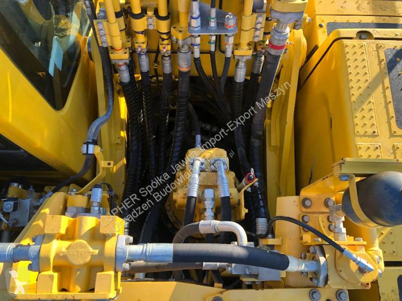 جرافة Komatsu PC490LC-11E0