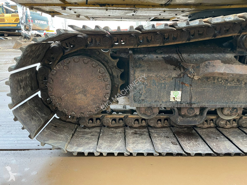 Skovl Komatsu Engcon and 3 x bucket