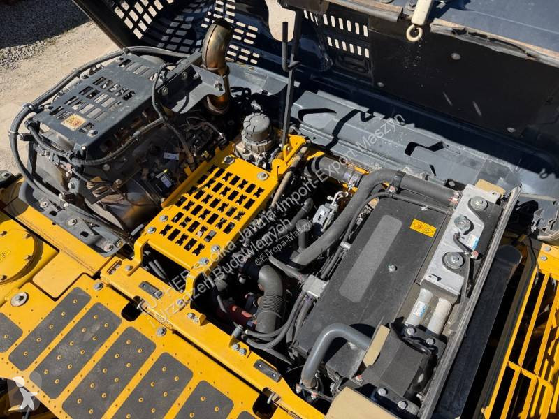 Lopatový nakládač Komatsu PC290LC-11E0