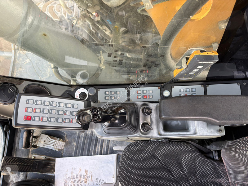 Rýpadlo Liebherr A918