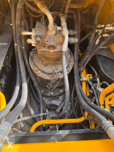 Lopatový nakládač JCB 300 LC 4F - 300 -