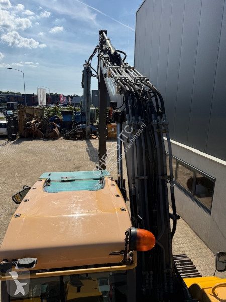 جرافة Volvo 160 D Long Reach - 180 - 220 - 140