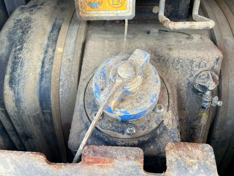 Skovl Hitachi 6