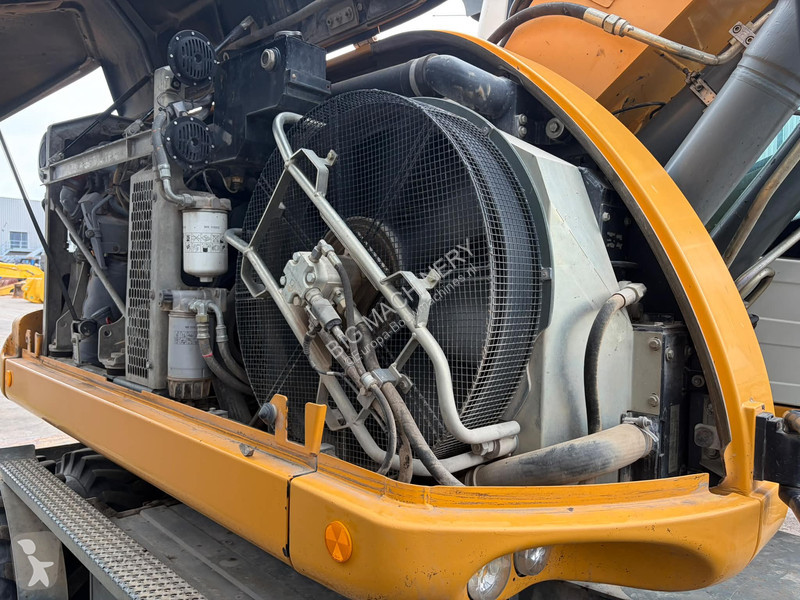 جرافة Liebherr A918