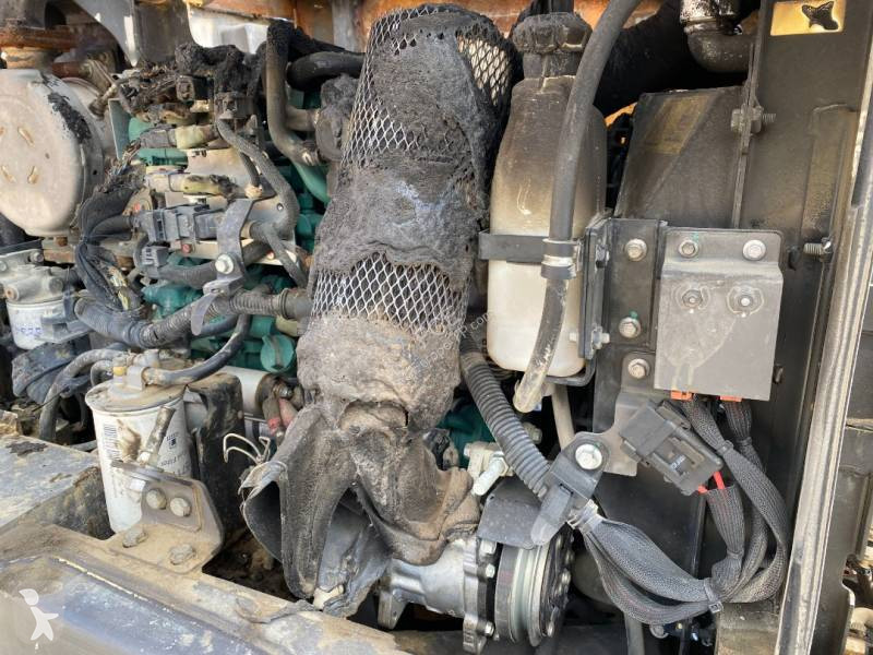 Rýpadlo Volvo ECR88D / 1er Main Certificat CE...