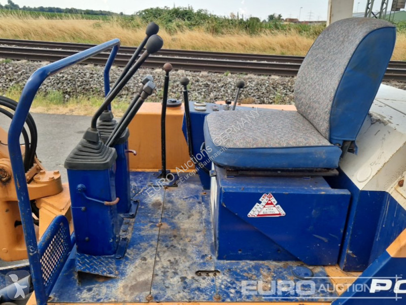 Rýpadlo Komatsu PC15-2
