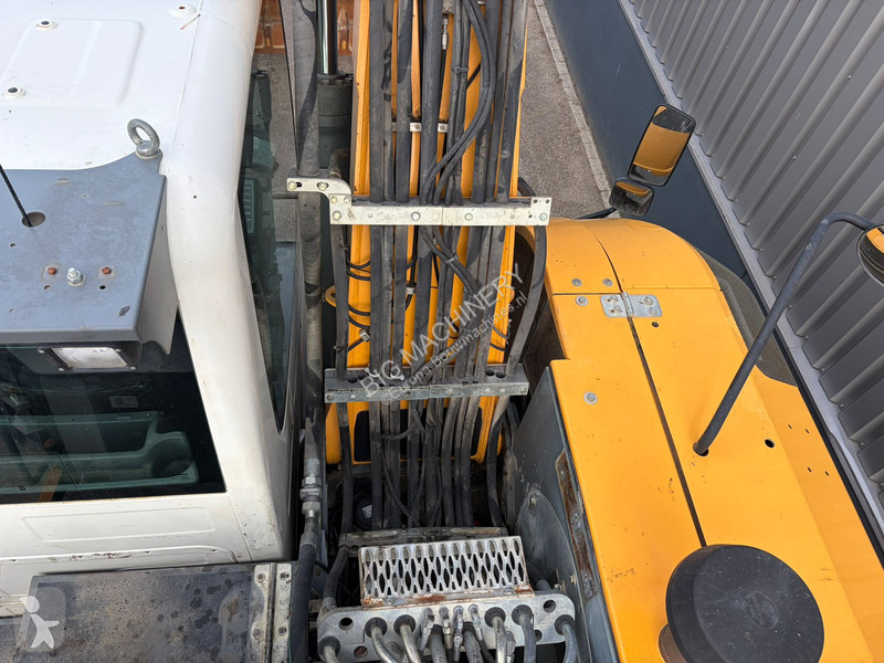 جرافة Liebherr A918