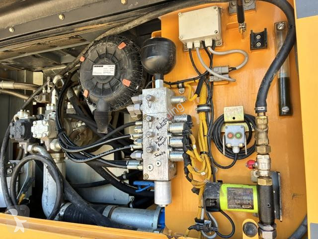 Escavatore Liebherr 922LC