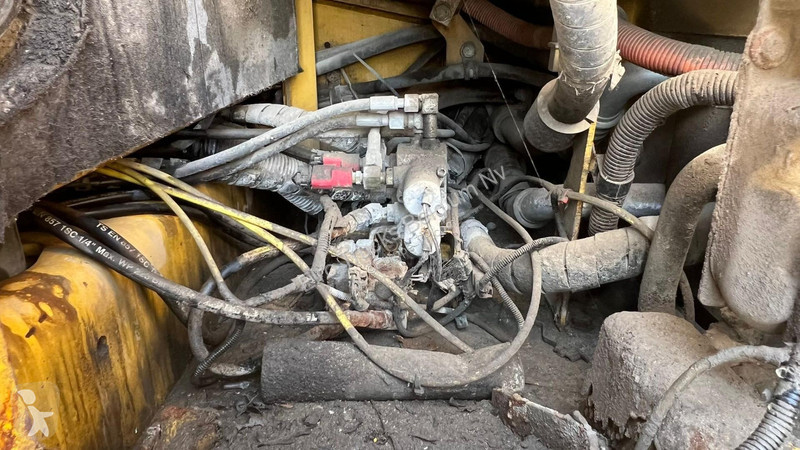 جرافة Komatsu HB215LC-1 (BELGIAN MACHINE / GOOD...