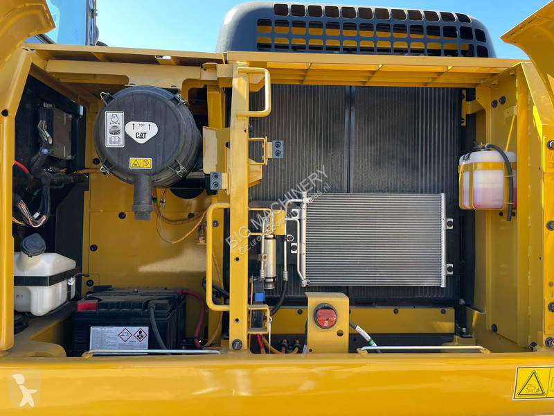 Excavator Caterpillar 3