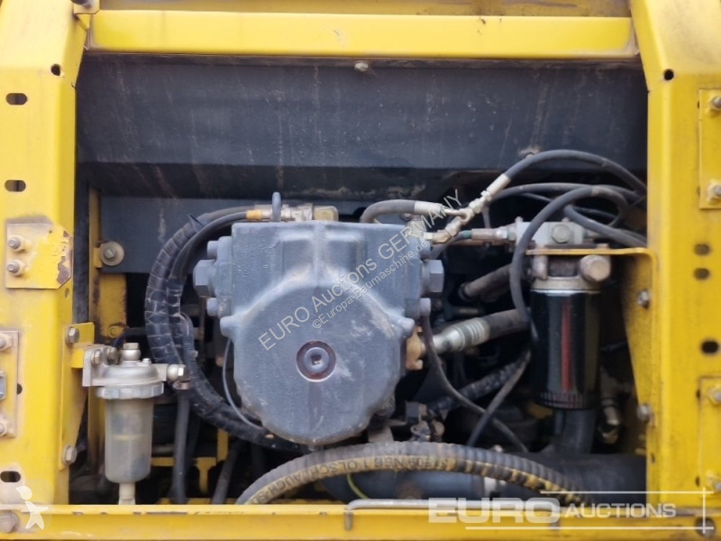جرافة Komatsu PC210LC-7K