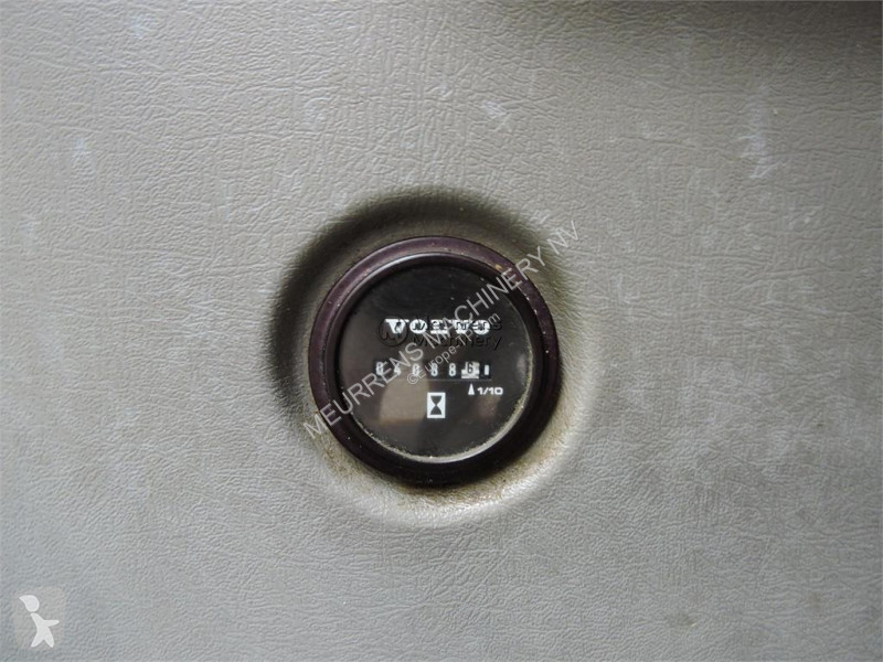Skovl Volvo