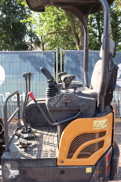 جرافة Case CX17C