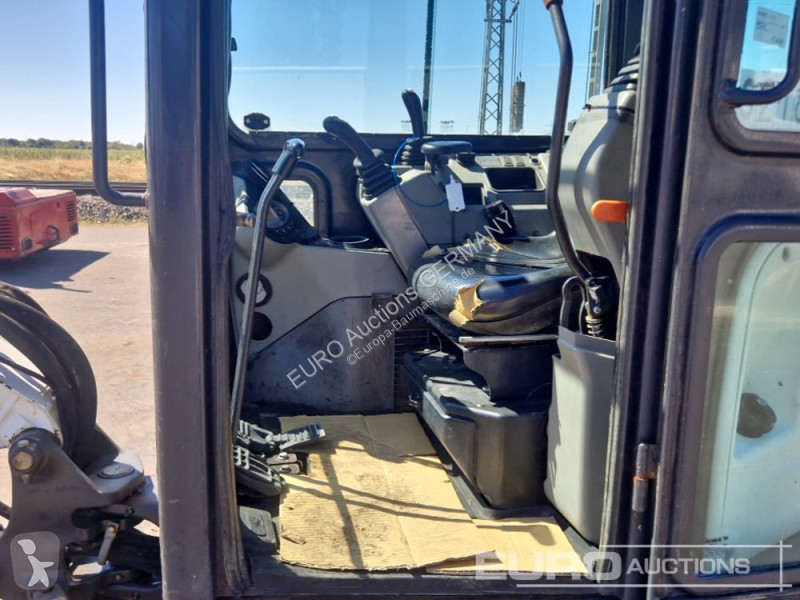 Rýpadlo Bobcat E25