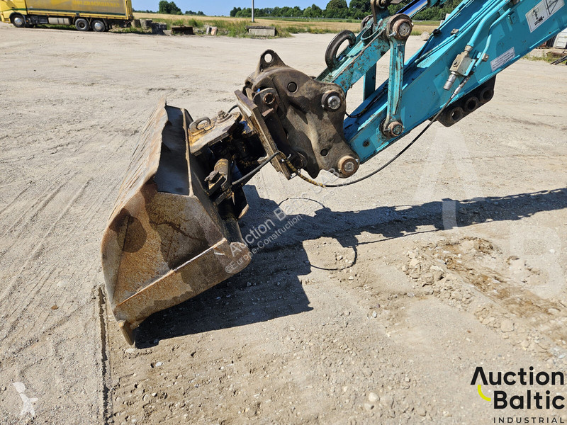 جرافة Kobelco LC10
