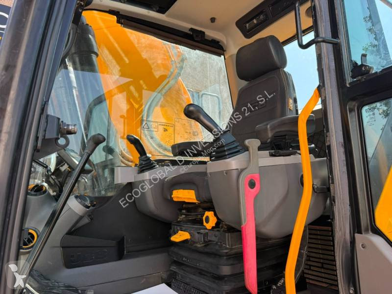Rýpadlo JCB 210 XLC