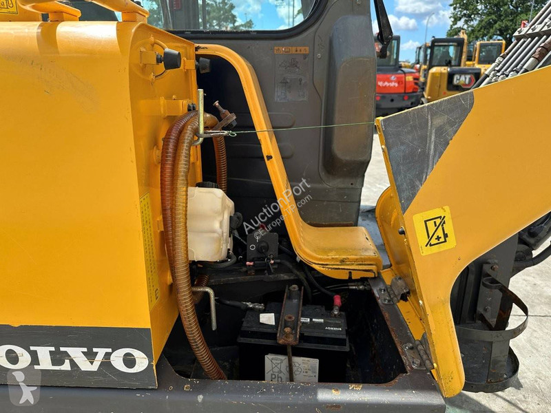 جرافة Volvo D