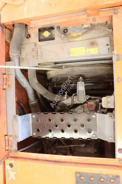 Excavator Hitachi ZAXIS 225USLC-5B