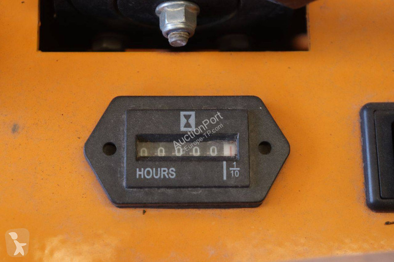 Экскаватор JPC HT10