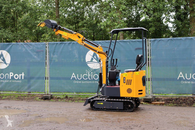 Excavator  HT10