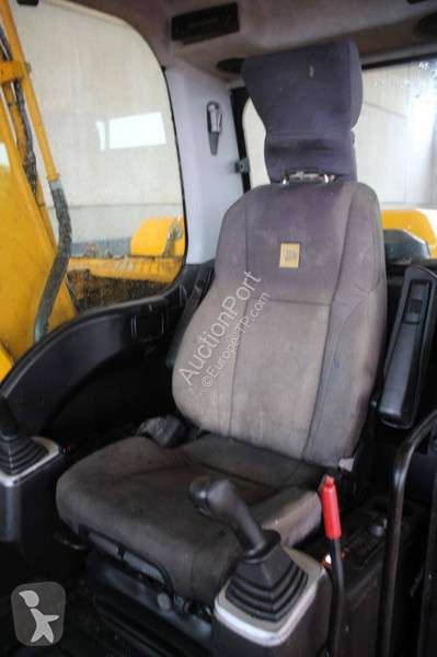 Excavator JCB