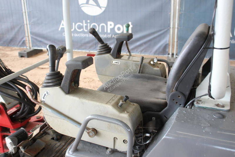 Excavator Takeuchi TB219