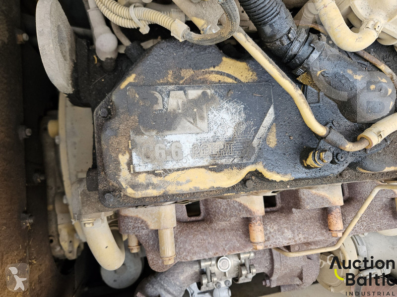 Экскаватор Caterpillar