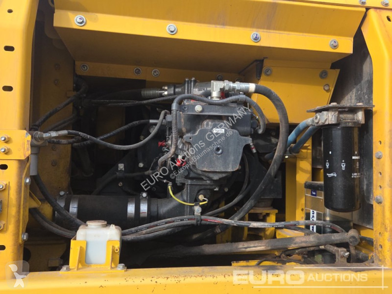 Багер Komatsu LC-11E0