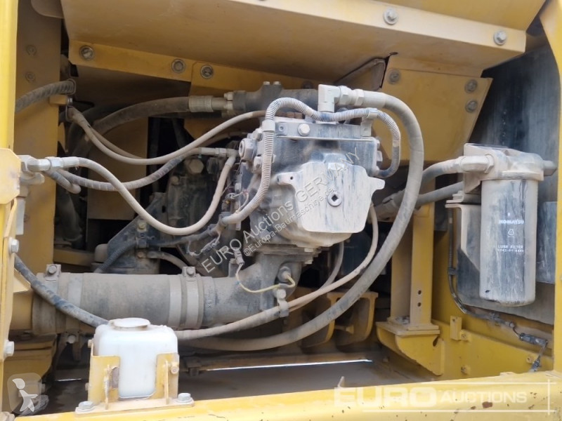 Lopatový nakládač Komatsu NLC-11