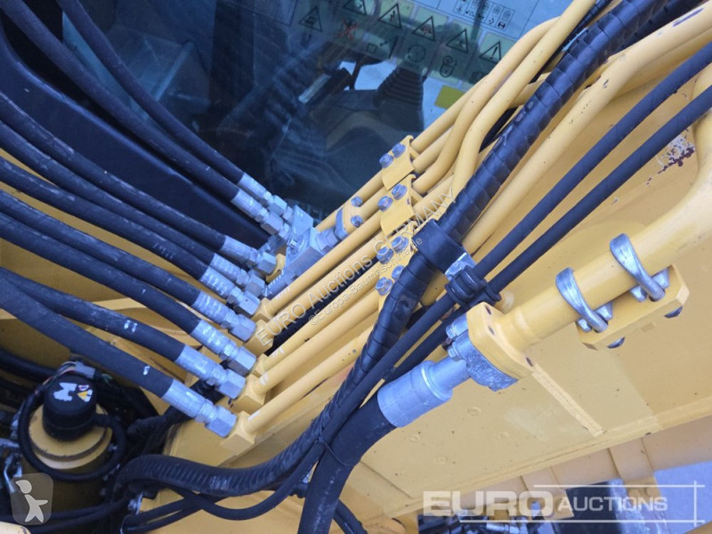 Екскаватор Komatsu