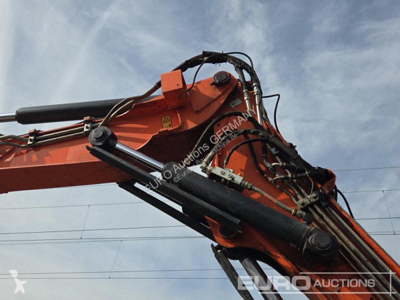 Excavadora JCB 86C-1