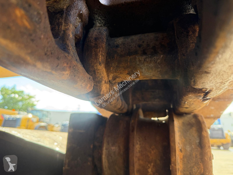Екскаватор Caterpillar