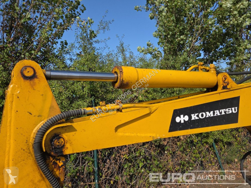 Экскаватор Komatsu 3