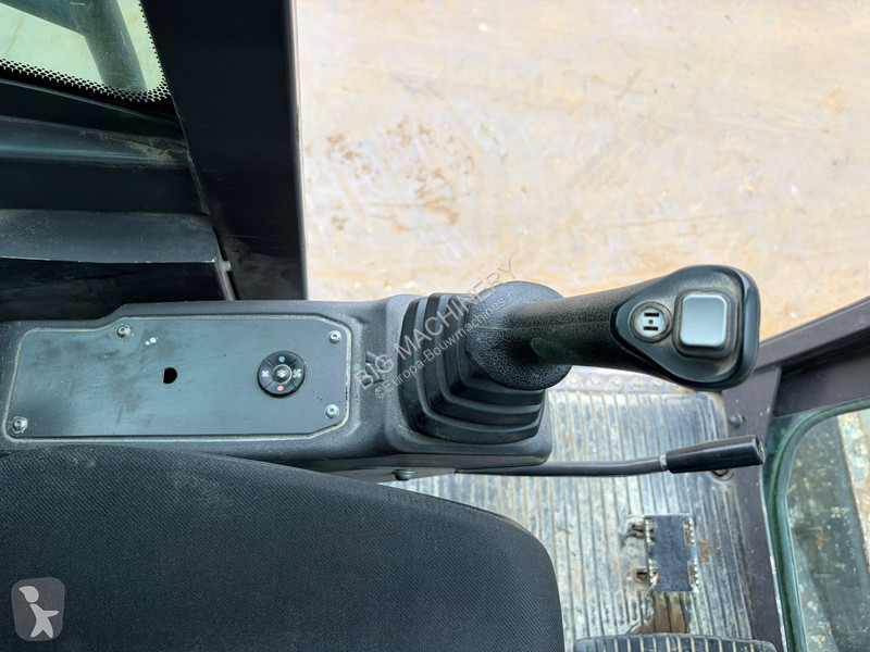 Экскаватор Mecalac MEC01