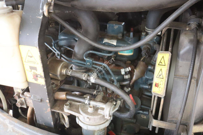 جرافة Kubota -3EU