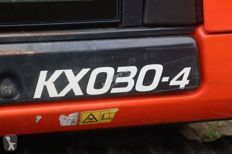 Excavadora Kubota KX030-4