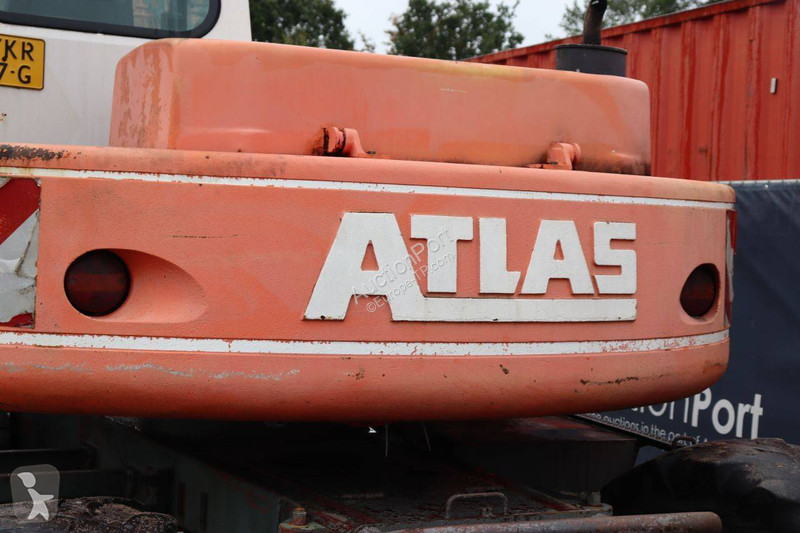 Excavadora Atlas
