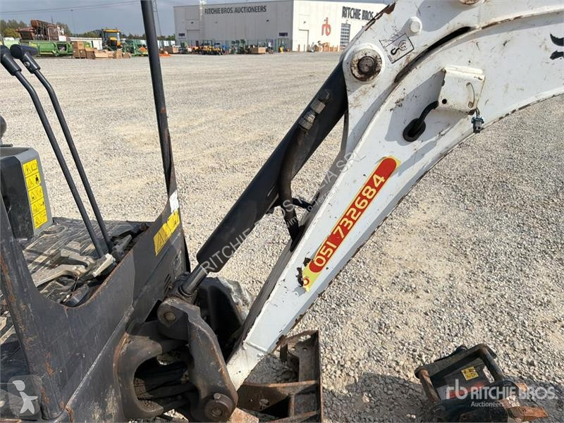 Skovel Bobcat E17 Mini Excavator