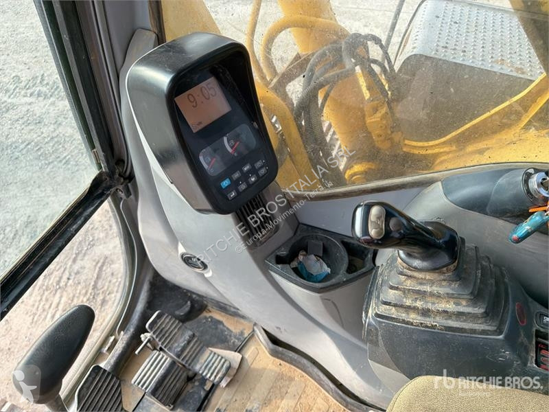 Skovel New Holland Kobelco E215B Tracked Excavator
